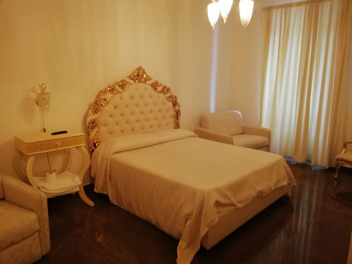 ナポリ Beb Mariafrancesca Bed & Breakfast エクステリア 写真